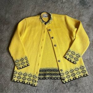 Beautiful Vintage 100% Wool “Montana Woolen Shop” Sweater (Made in Bozeman!)
